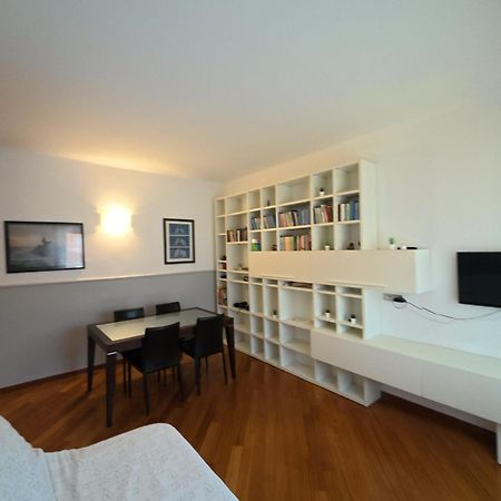 Almacasa A Modern Homeholiday 斯培西亚 外观 照片